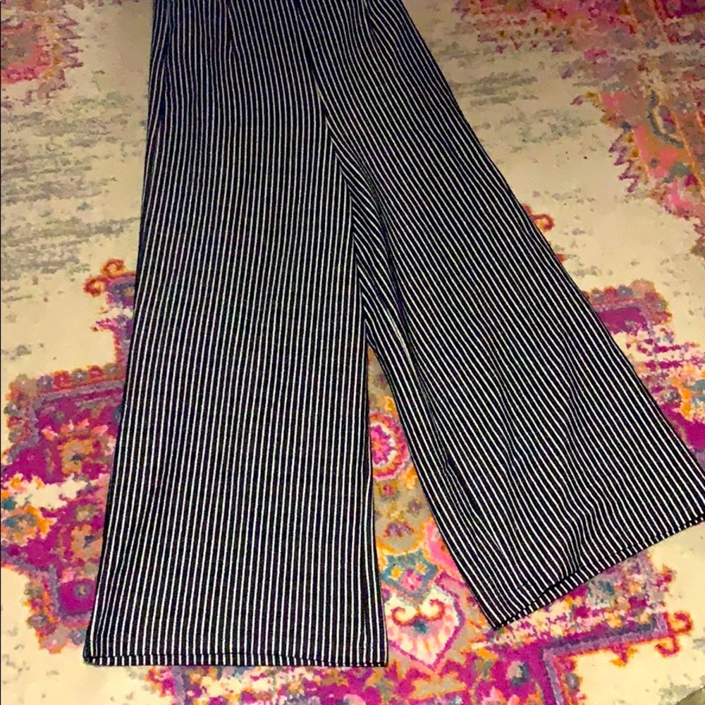 Wide legged pant suit - Picture 4 of 4